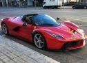 Alquilar un Ferrari y conducirlo por las calles de Barcelona